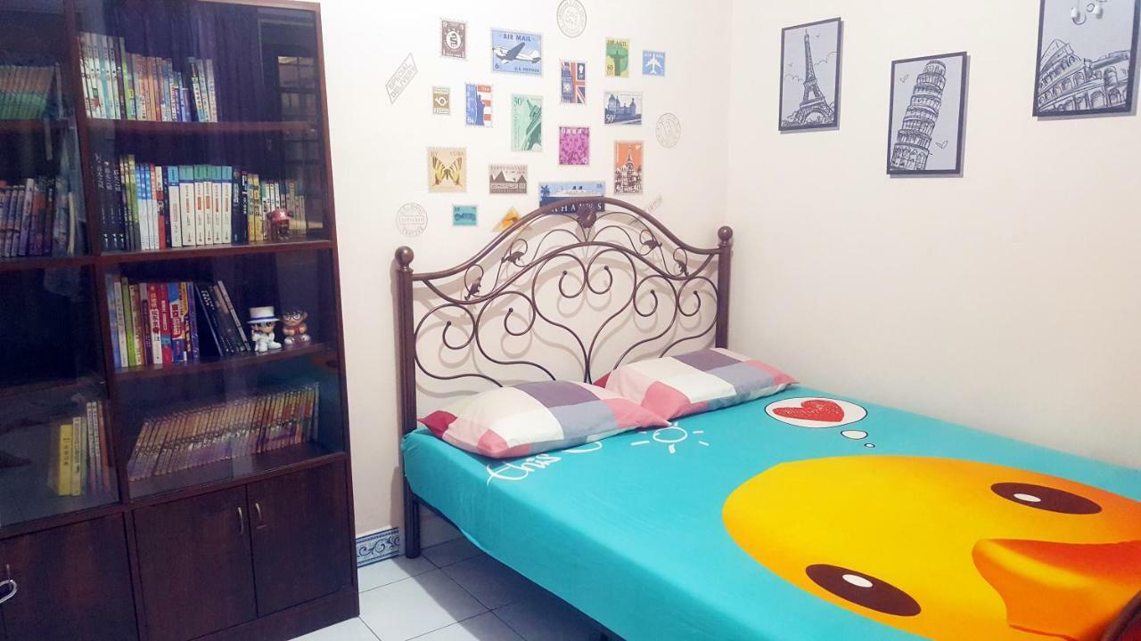 Little Family Homestay Malacca Exteriör bild